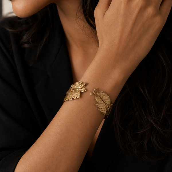 Vervit Gold Leaf Cuff Bangle for Women – 18K Gold-Plated PVD Finish, Anti-Tarnish 316L Stainless Steel