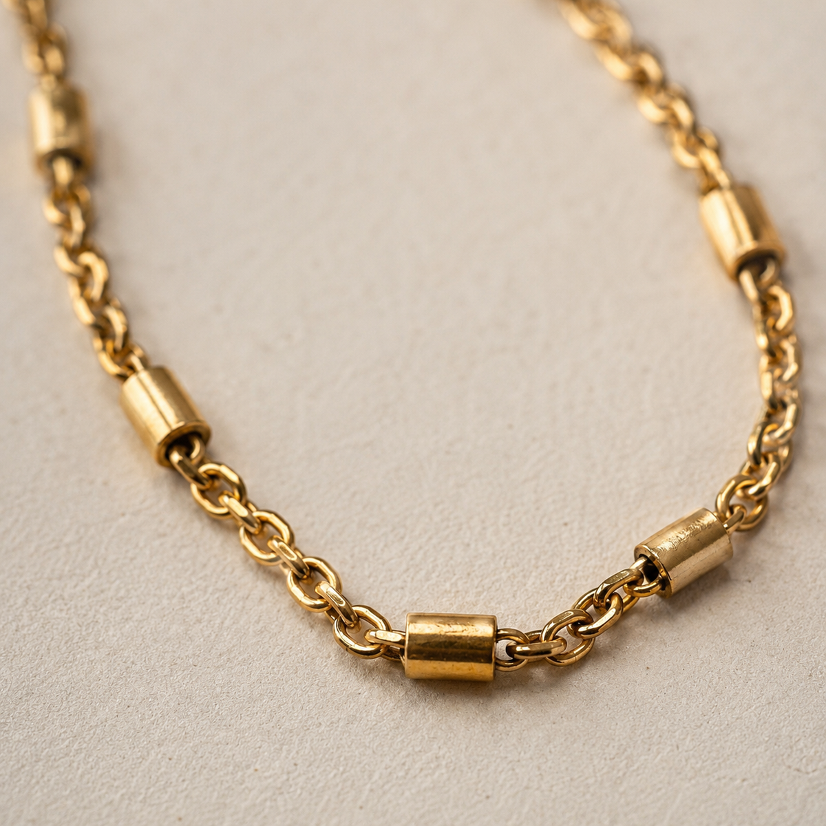 Minimal Gold-Toned Station Chain